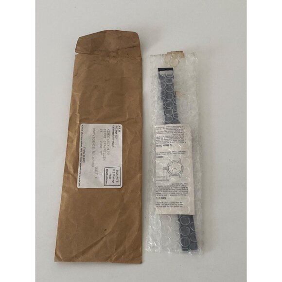 Disney Channel 10 Year Anniversary Commemorative Watch Vintage NEW Not Tested - Picture 5 of 14